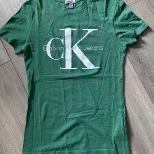 CALVIN KLEIN JEANS | Logo Shirt in Green